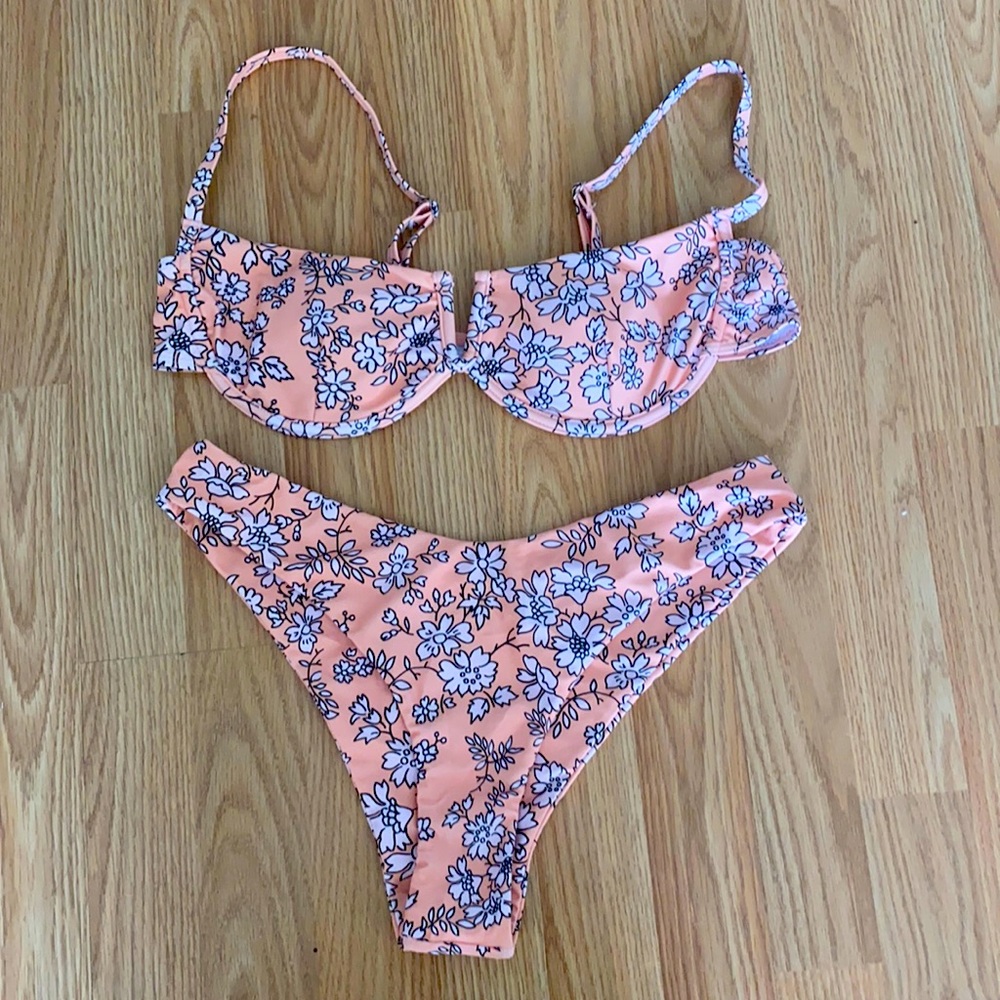 Size Large shein bathing suit. Brand new